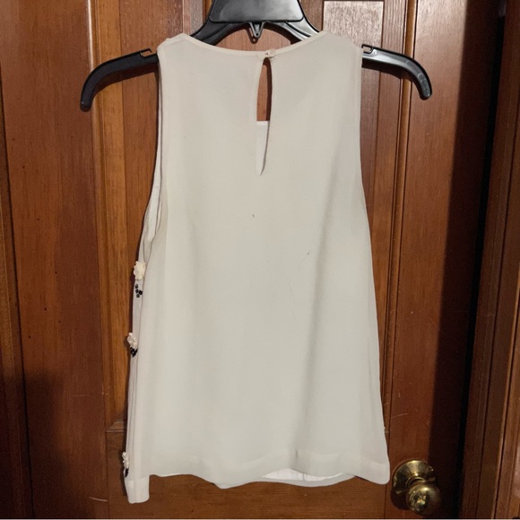 French connection flower bead top - Picture 2 of 2